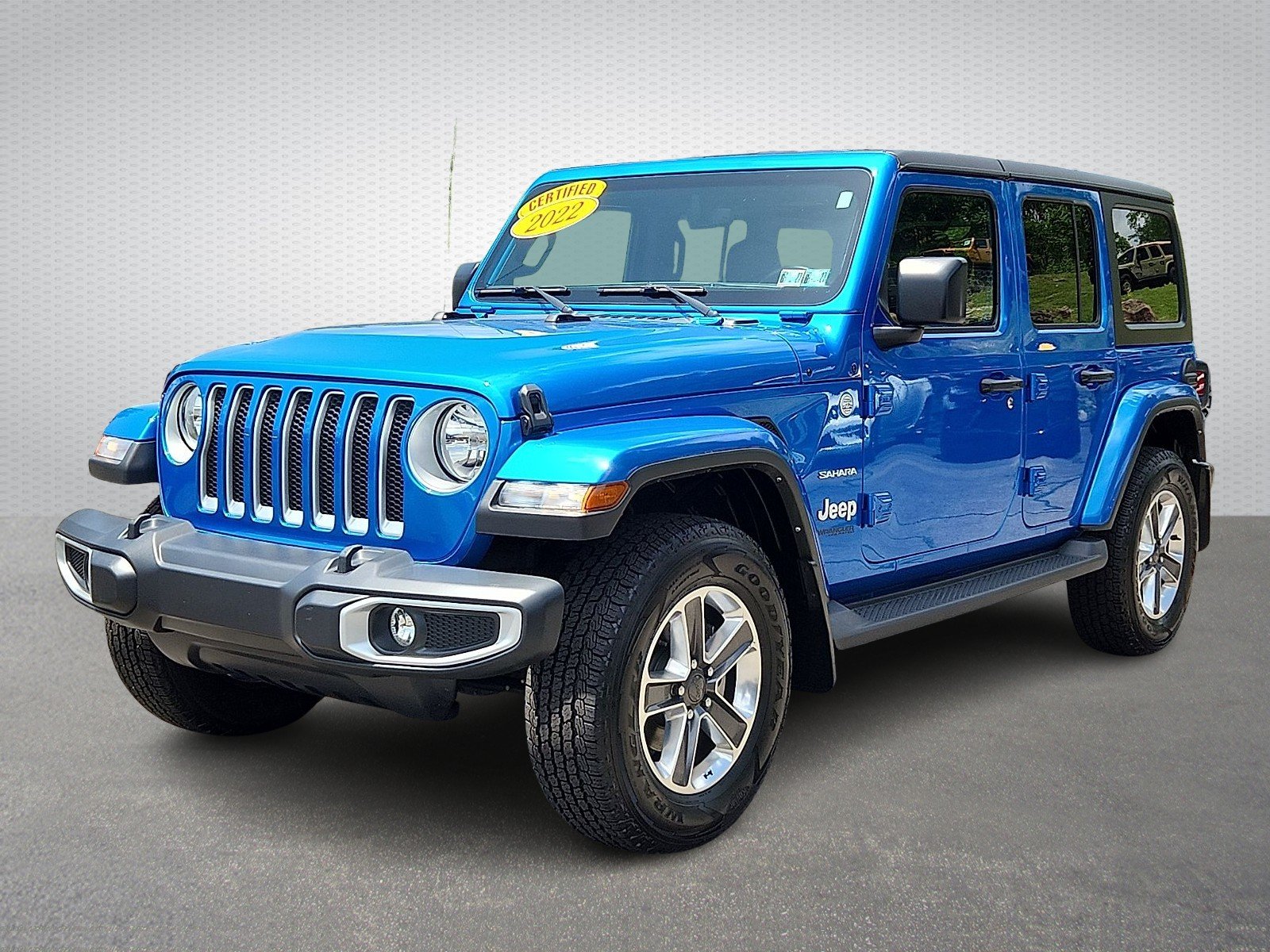 Used 2022 Hydro Blue Pearlcoat - PBJ Jeep Sahara 4x4 image 3