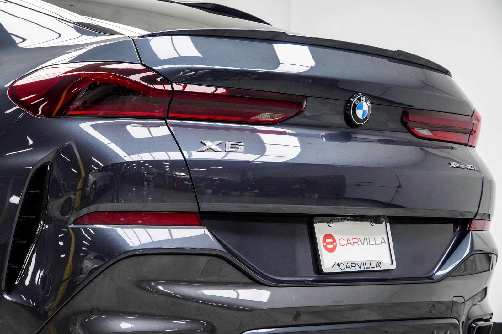 Used 2022 Gray BMW xDrive40i image 16
