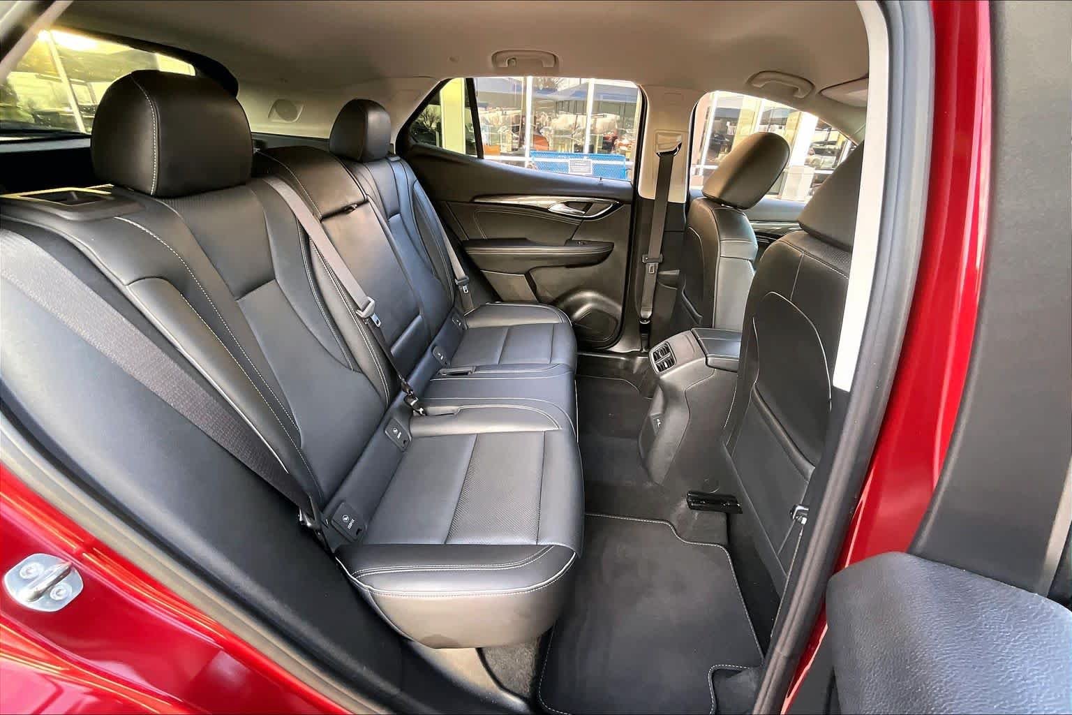 2023 Buick Envision Essence - Photo 18