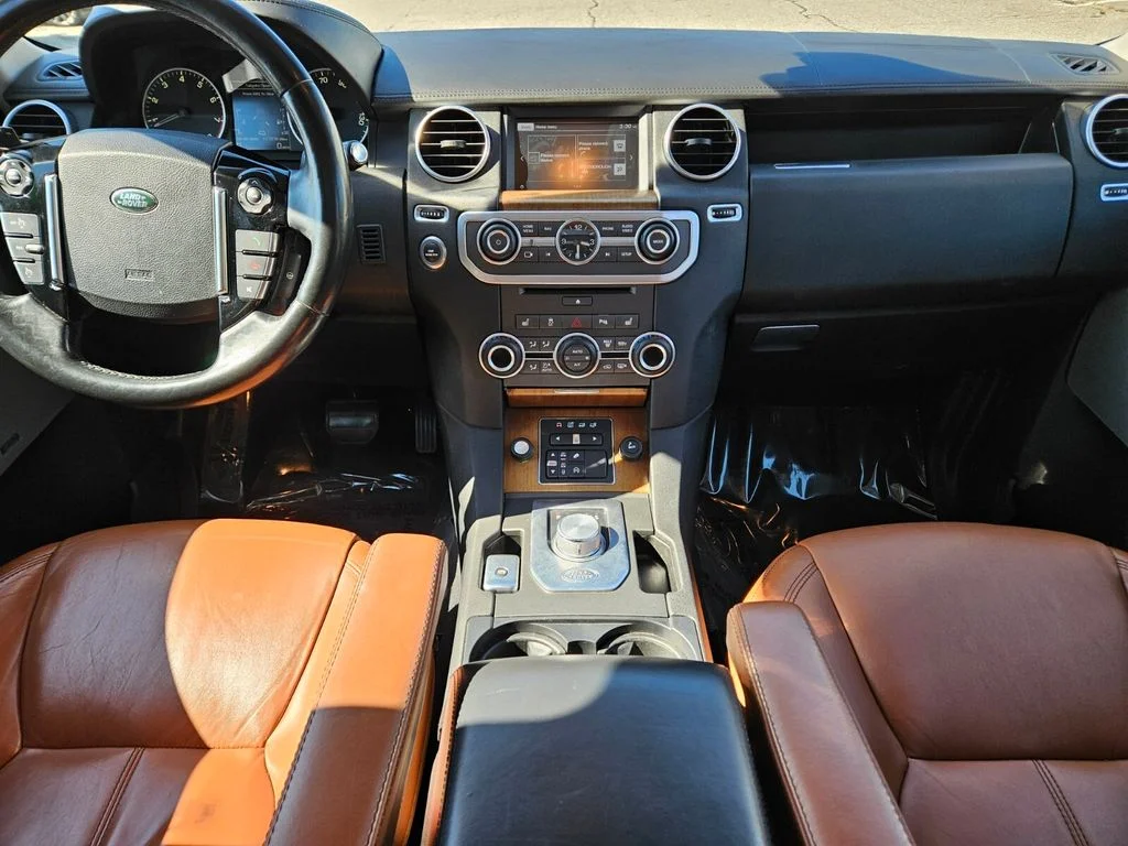 Used 2016 White Land Rover  image 14