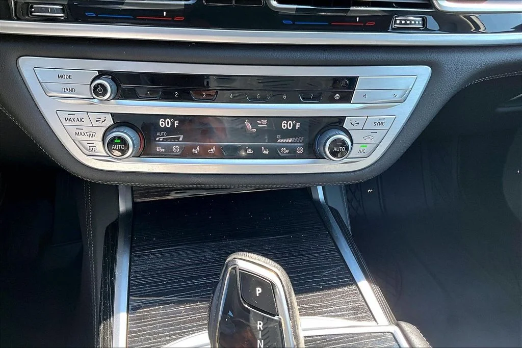 Used 2022 Black BMW 740i image 24