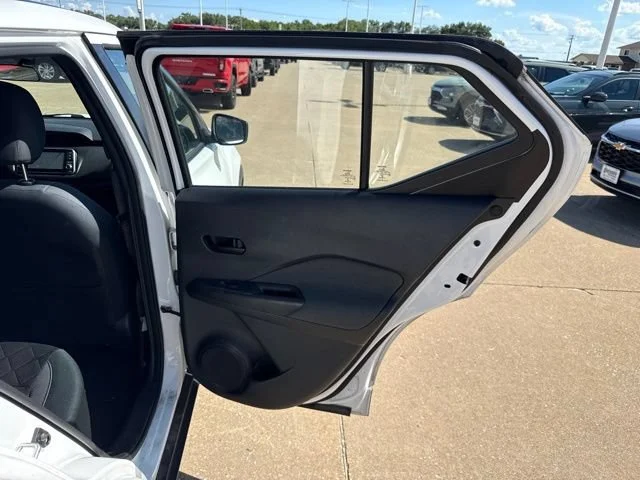 2020 Nissan Kicks S - Photo 12