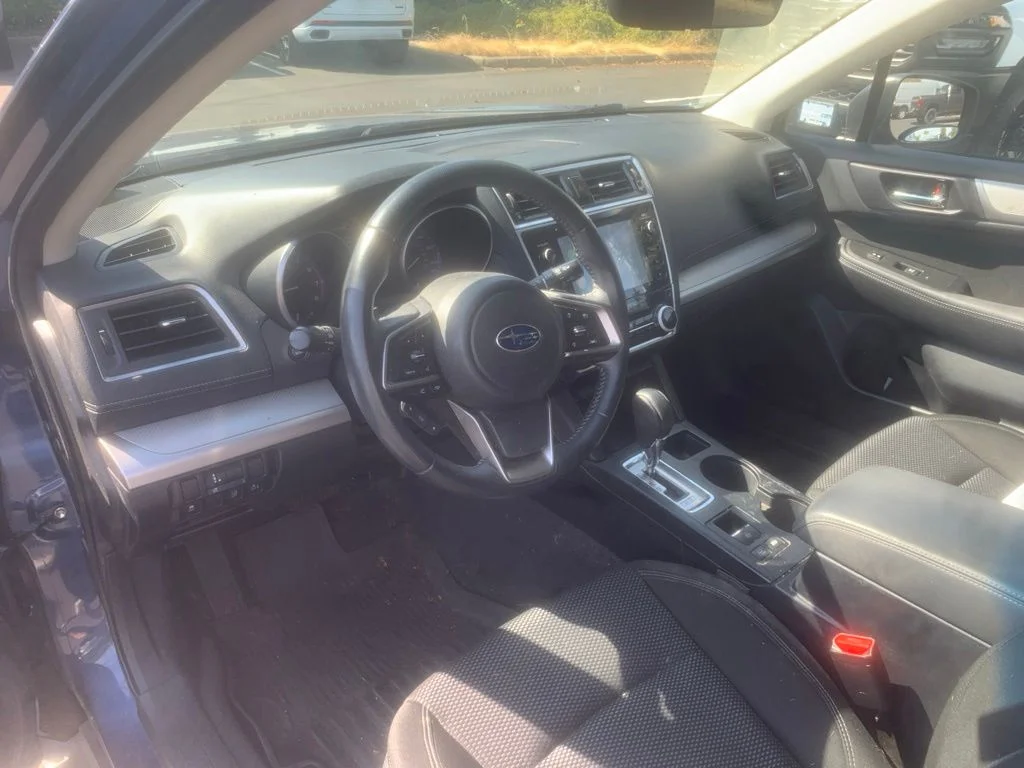 Used 2019 Abyss Blue Pearl Subaru 2.5i Premium image 9