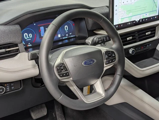 New 2026 Space White Metallic Ford Active image 36