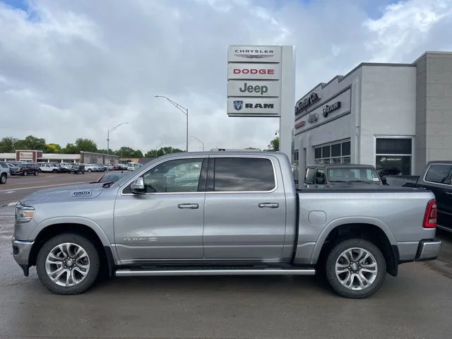 2022 RAM 1500 Longhorn 4x4 Crew Cab 5'7's photo