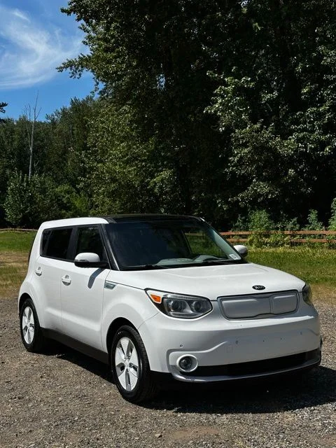 Used 2016 Kia Soul EV + with VIN KNDJX3AEXG7004781 for sale in Gladstone, OR