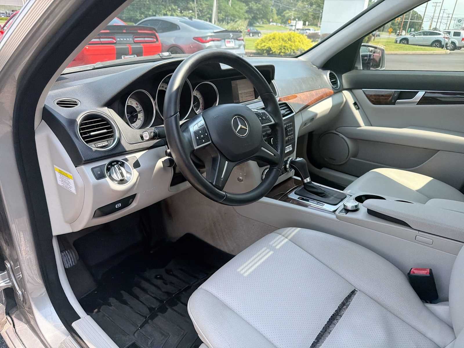 Used 2014 Palladium Silver Metallic Mercedes-Benz C 300 Luxury image 10