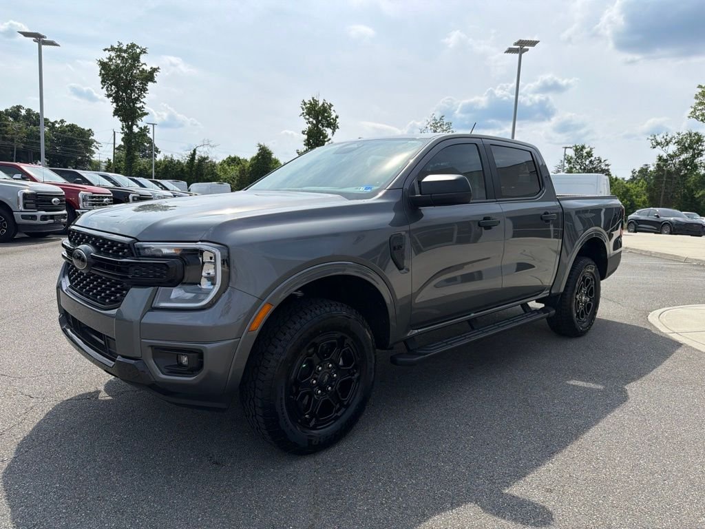 New 2026 Carbonized Gray Metallic Ford XLT image 7