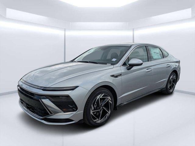 New 2026 Silver Hyundai SEL Sport image 7