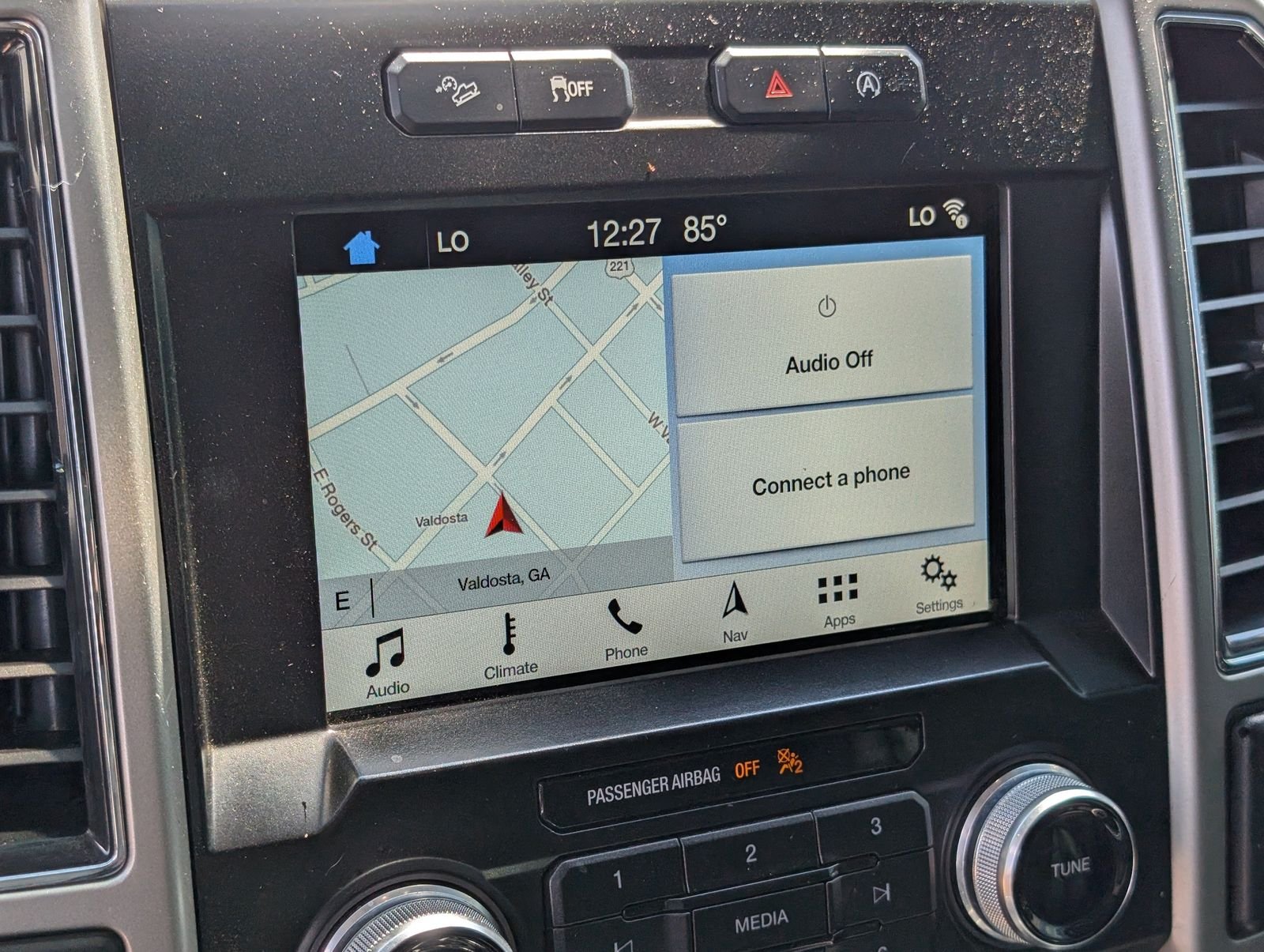 Used 2018 Oxford White Ford Lariat image 21