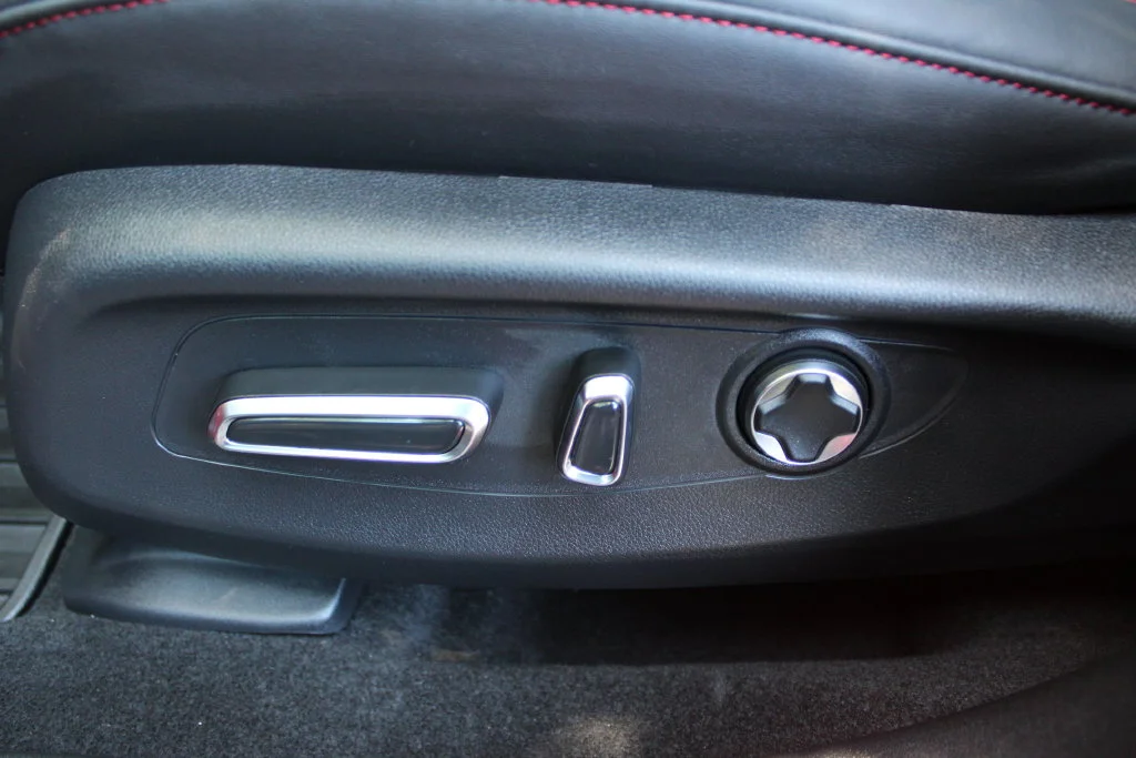 Certified Used 2025 Milano Red Acura A-Spec Advance Package image 30