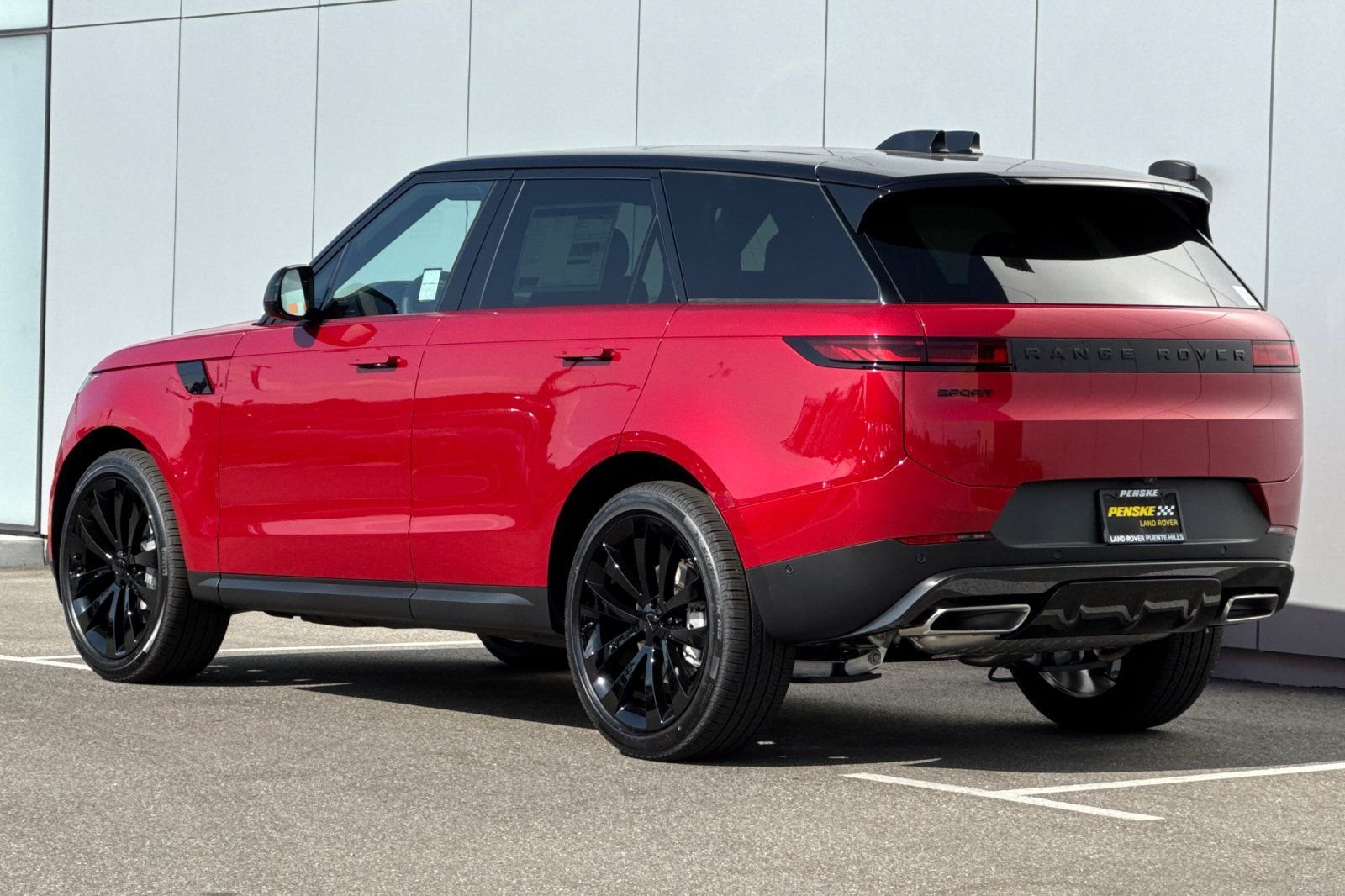 New 2026 Firenze Red Land Rover SE image 3