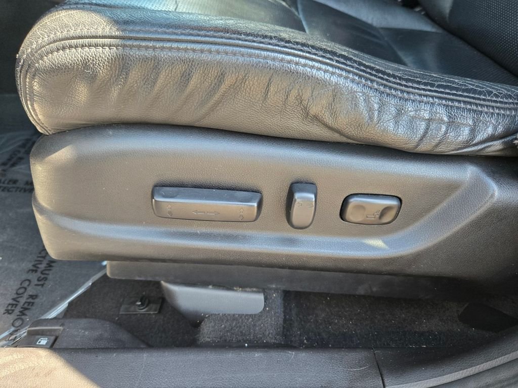 Used 2010  Acura Technology Package image 12