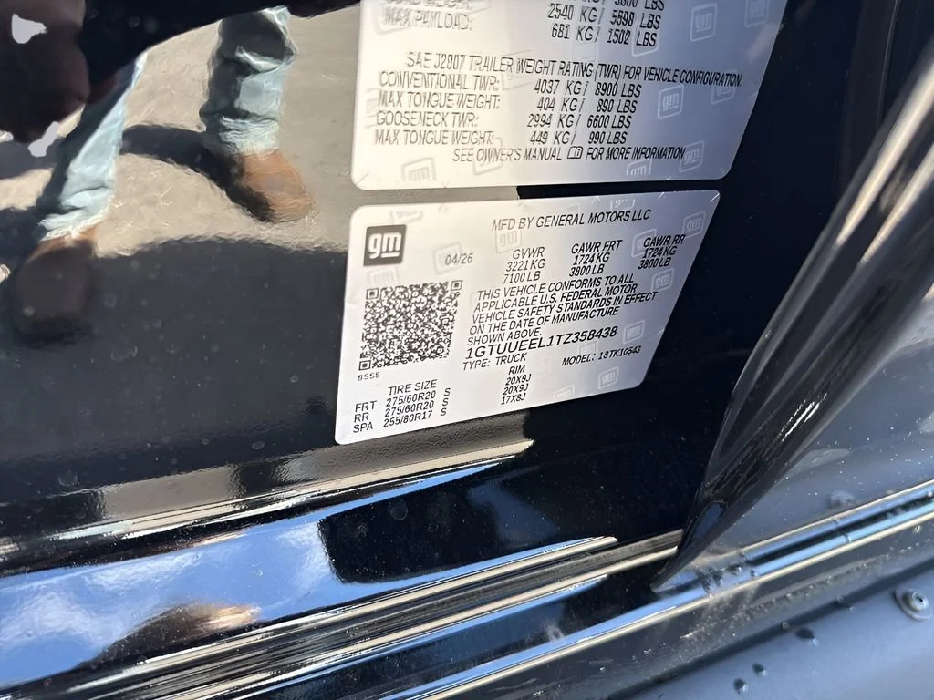 New 2026 Onyx Black GMC AT4 image 22