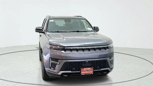 New 2026 Baltic-Gray Metallic Clear-Coat Exterior Paint Jeep Upland image 2