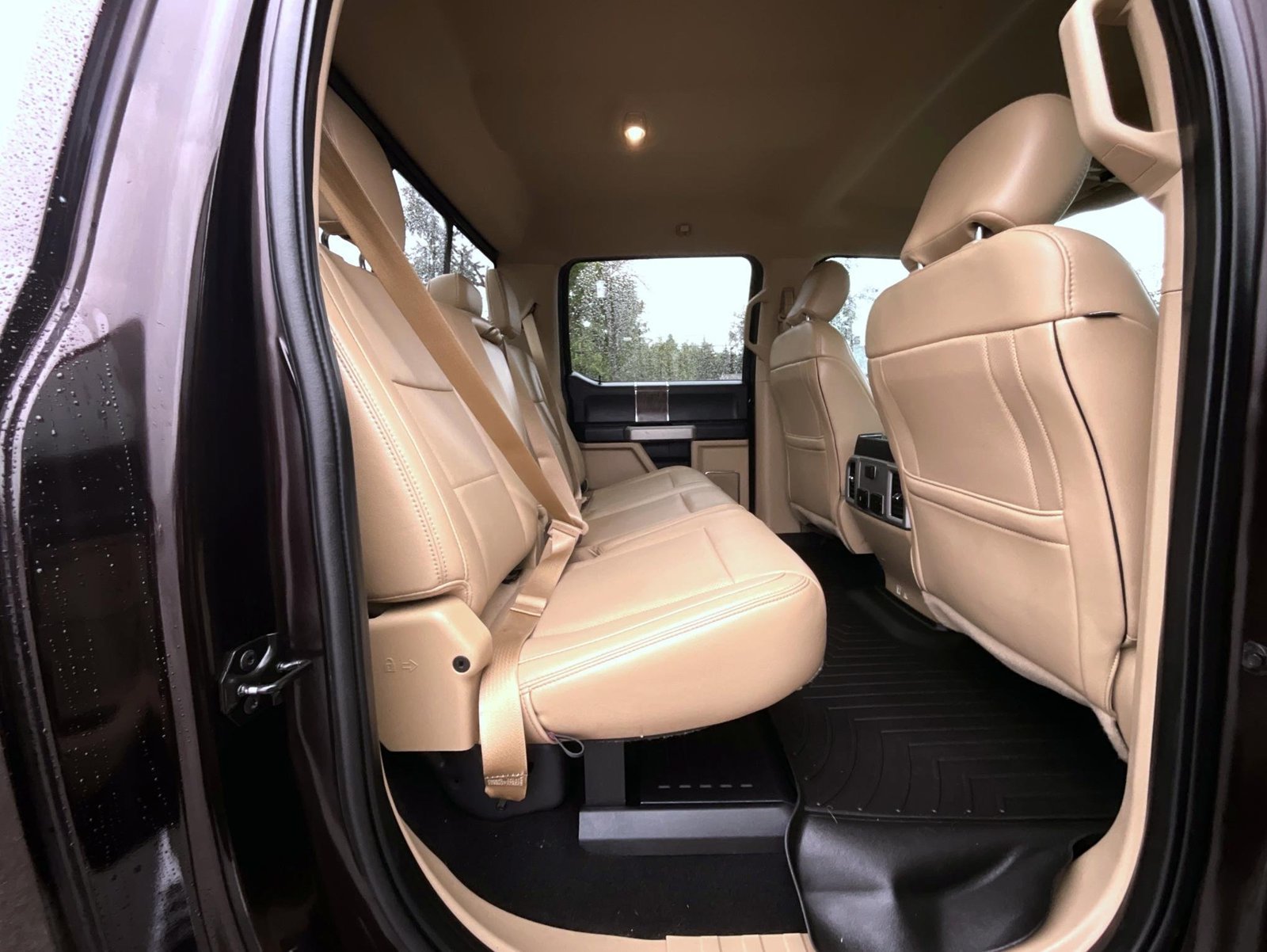 Used 2019 Red Ford Lariat image 22