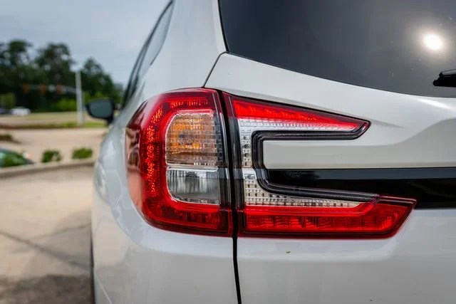 New 2026 Crystal White Pearl Subaru Onyx Edition Touring image 16