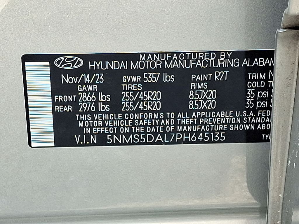 Used 2023 Silver Hyundai Calligraphy image 28