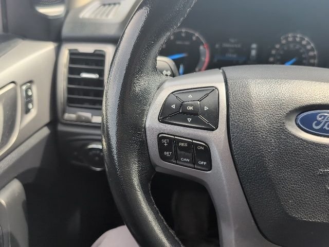 Used 2020 Black Ford XLT image 9