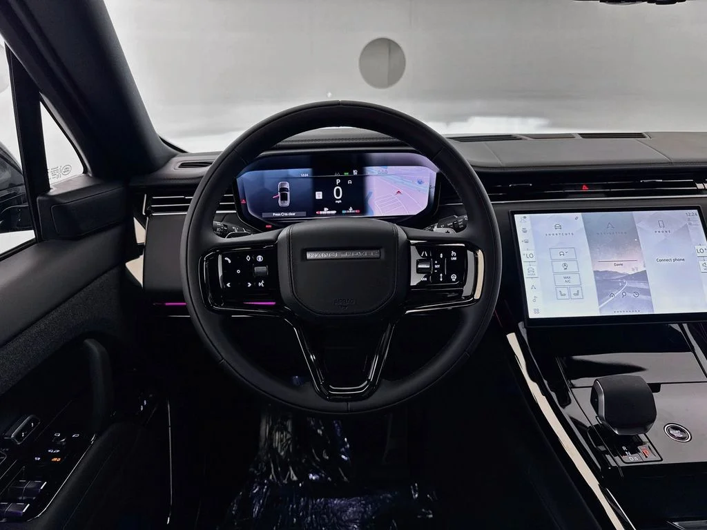 New 2026 Charente Grey Land Rover Dynamic SE image 23