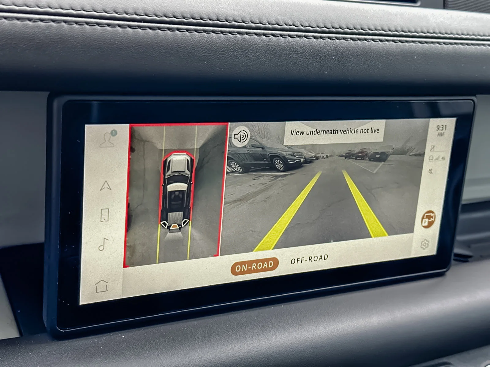 Used 2020  Land Rover  image 22