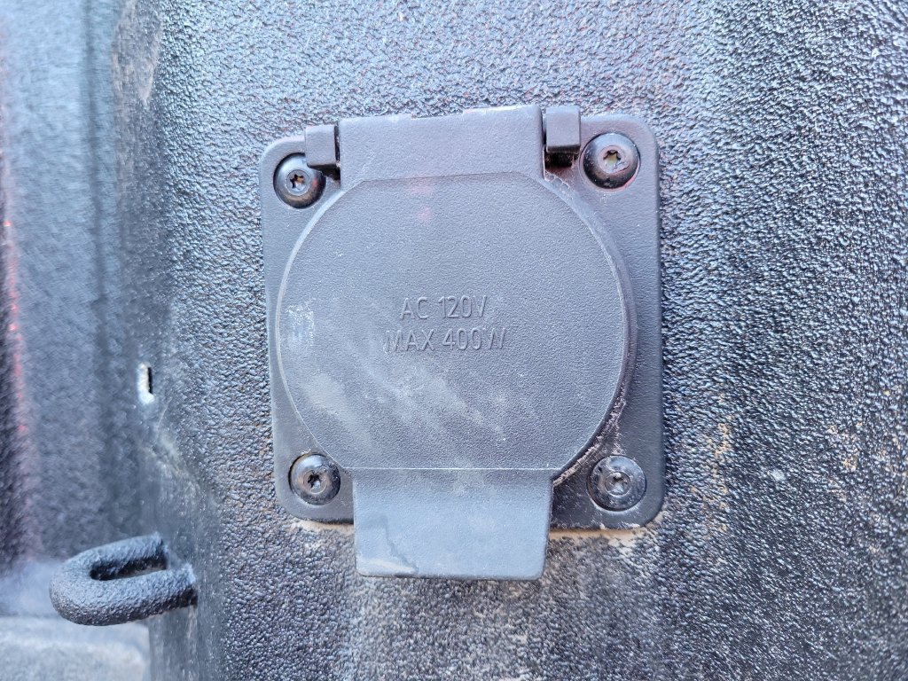 Used 2023 STERLING GRAY METALLIC Chevrolet RST image 9