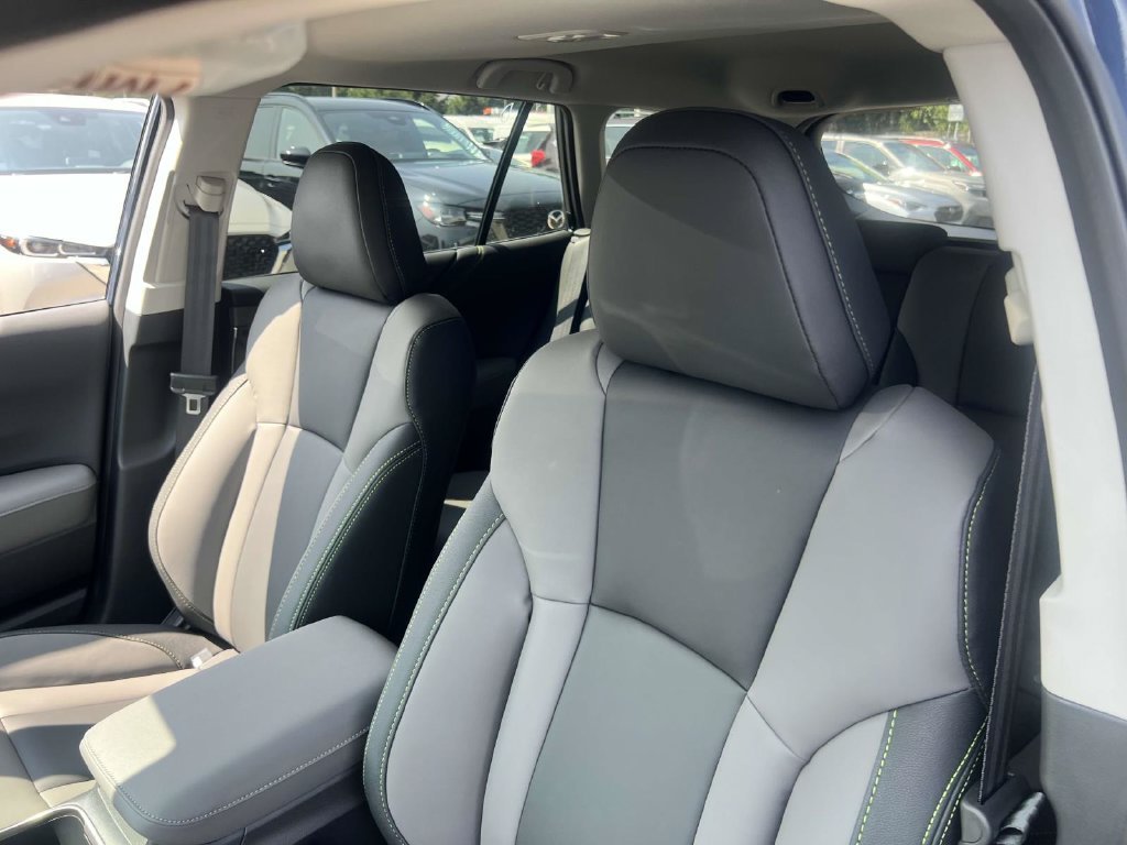 Used 2025 Blue Subaru Onyx Edition image 16