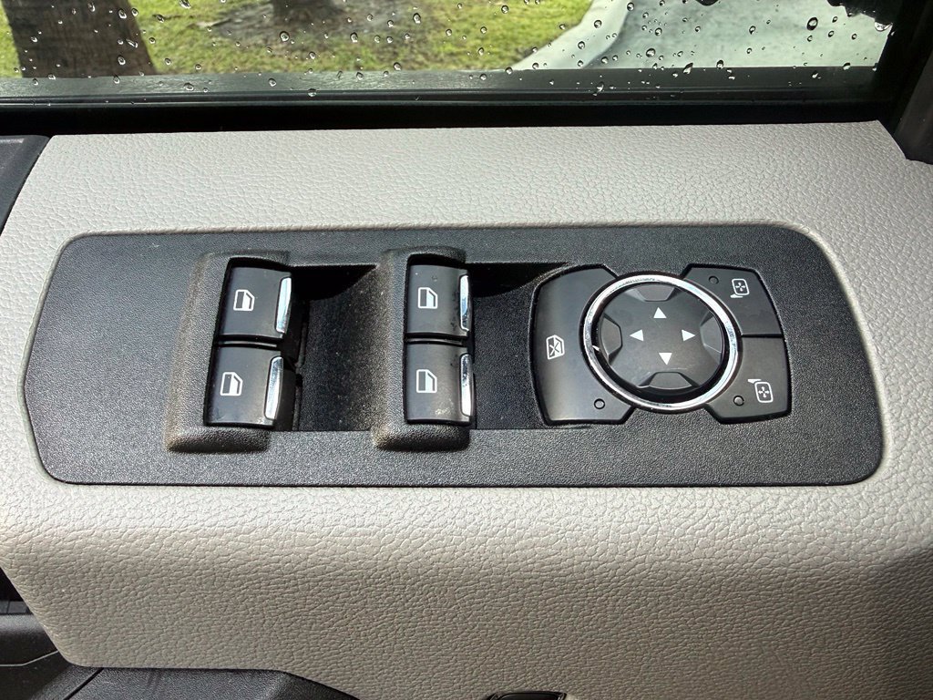 Used 2018 Black Ford XL image 23