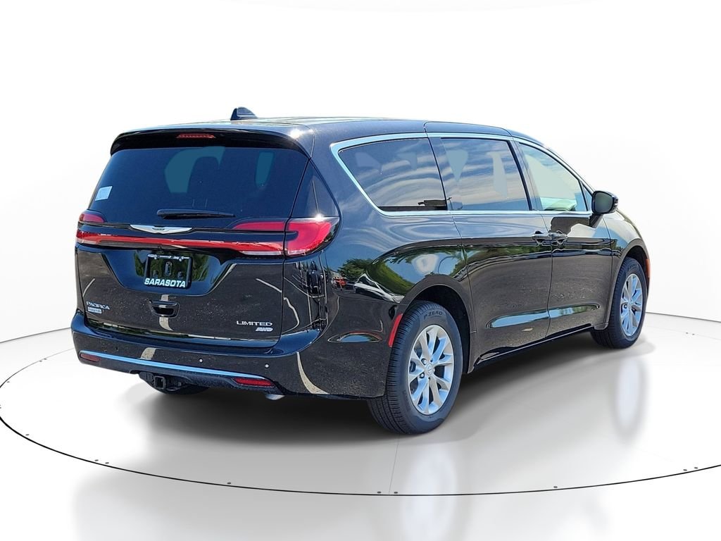 New 2026 Diamond Black Crystal Pearl-Coat Exterior Paint Chrysler Limited image 5