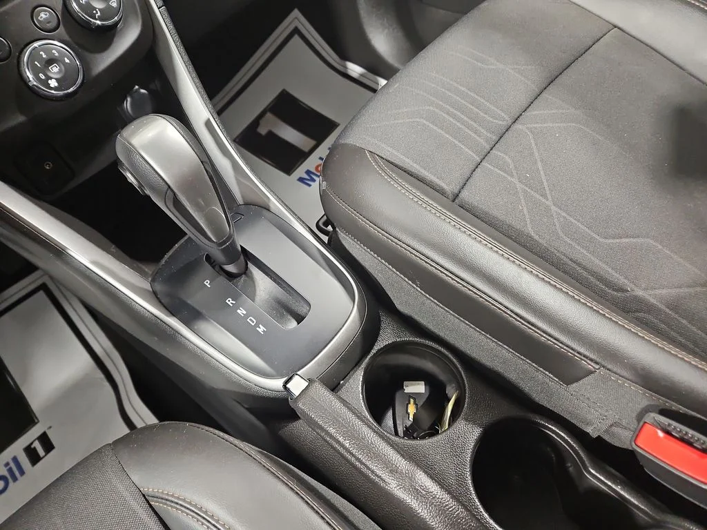 Used 2022 Black Chevrolet LT image 23