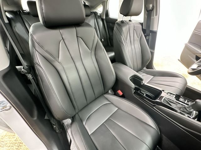 Certified Used 2025  Acura Base image 26