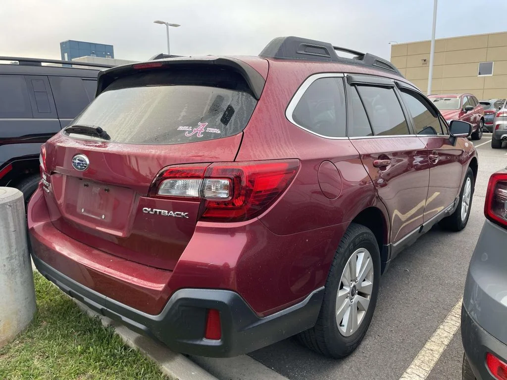 Used 2019 Crimson Red Pearl Subaru 2.5i (CVT) image 4