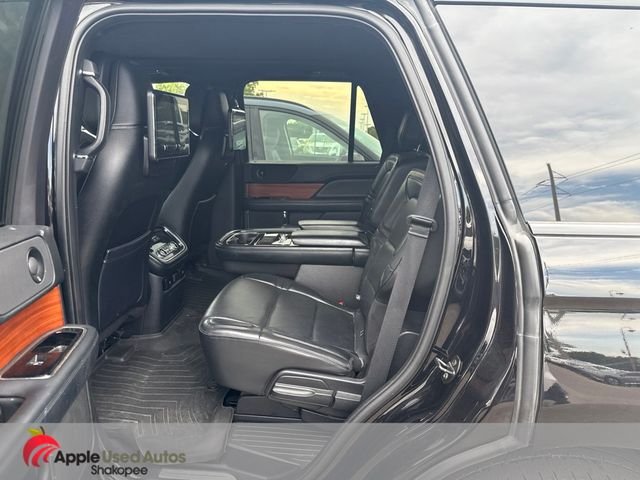 Used 2019 Black Lincoln Reserve image 5