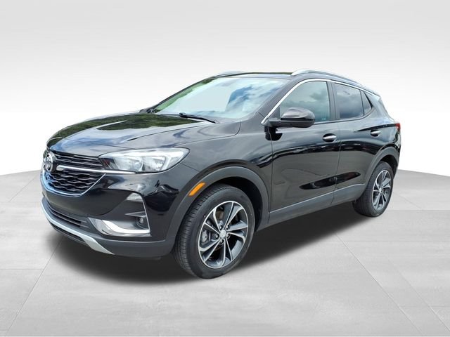 Used 2022 Black Buick Select image 2