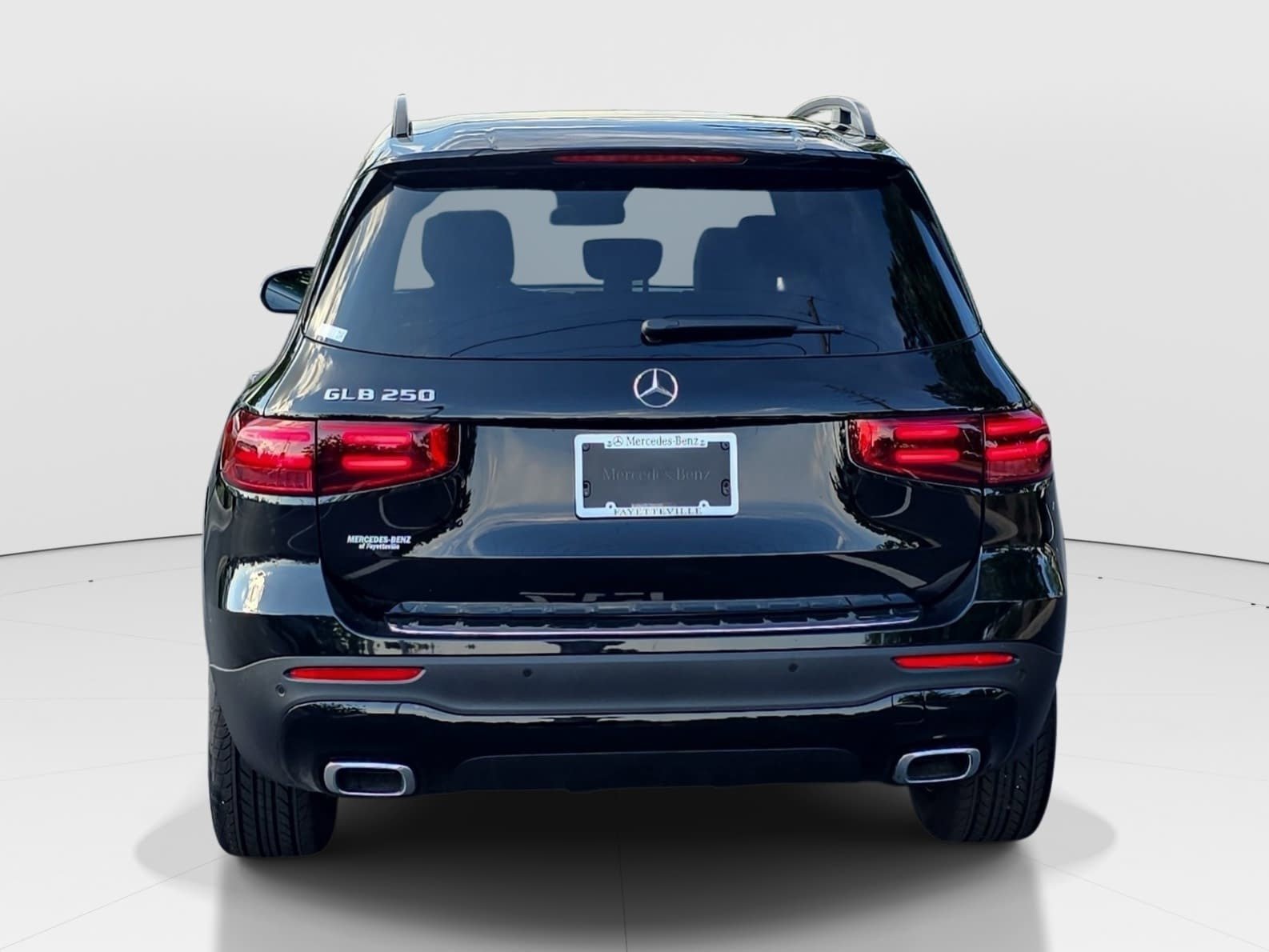 New 2026 Cosmos Black Metallic Mercedes-Benz GLB250 image 6