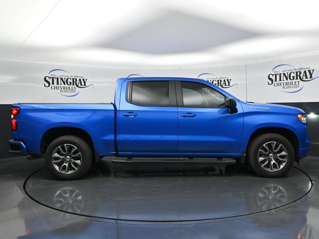 Used 2025 Riptide Blue Metallic Chevrolet RST image 8