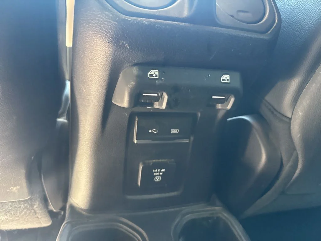 Used 2020 Black Jeep Rubicon image 31