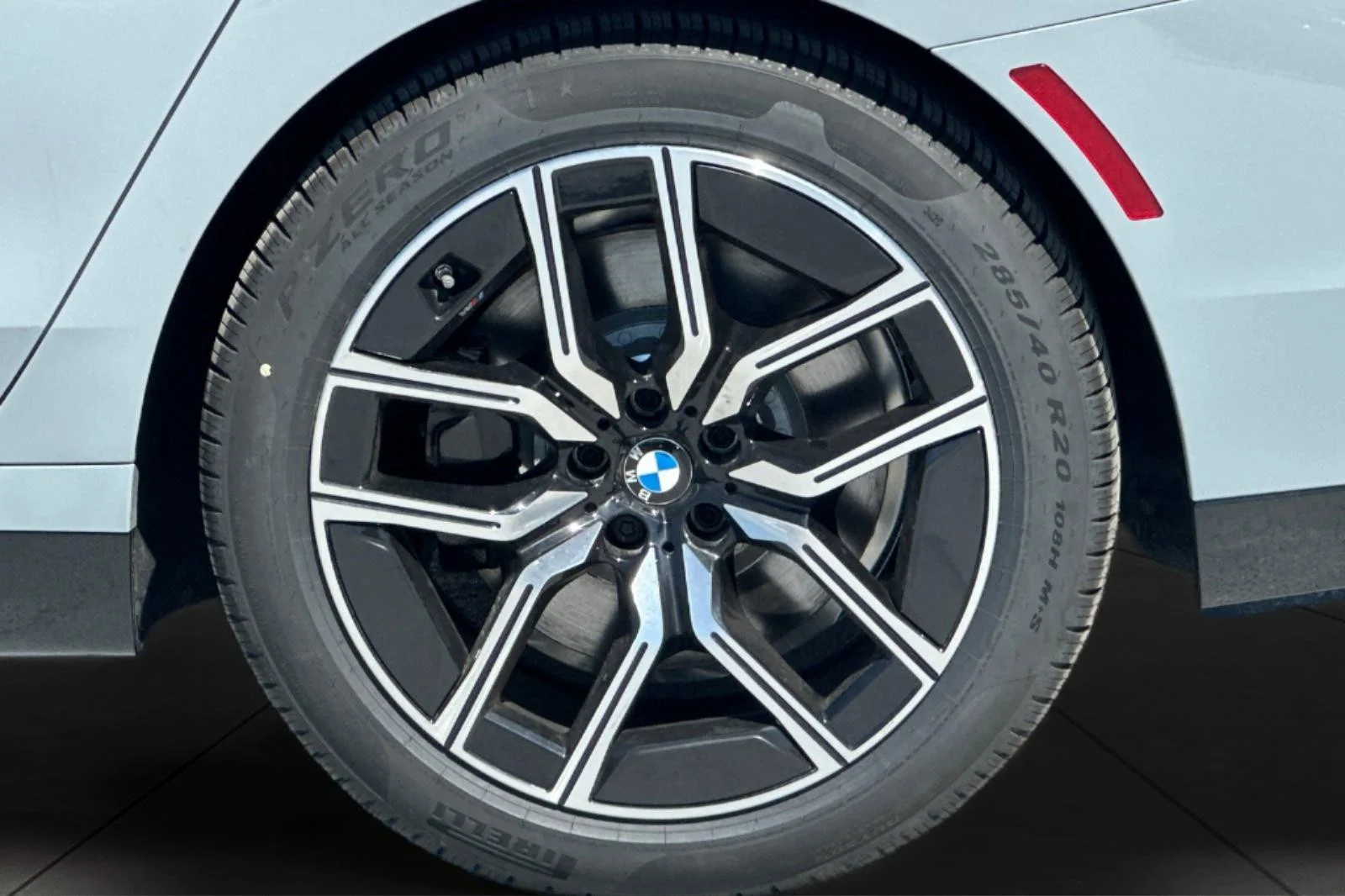New 2026 Brooklyn Grey Metallic BMW 740i xDrive image 25