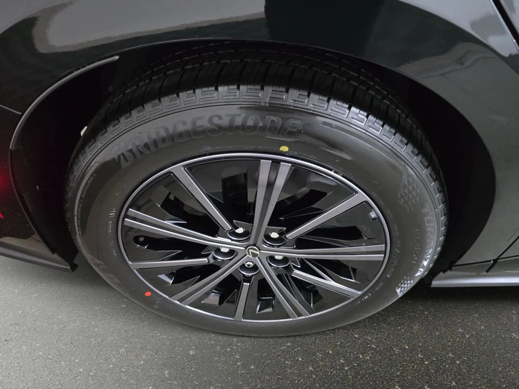 New 2026 Caviar Lexus PREMIUM PLUS AWD image 29