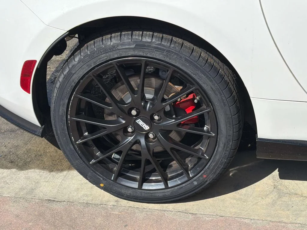 Used 2016 Arctic White Mazda Club image 6