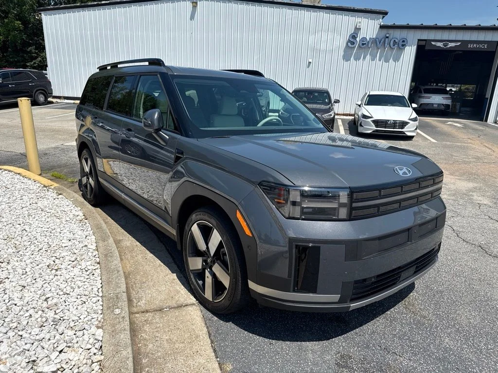 Used 2024 Gray Hyundai Limited image 3