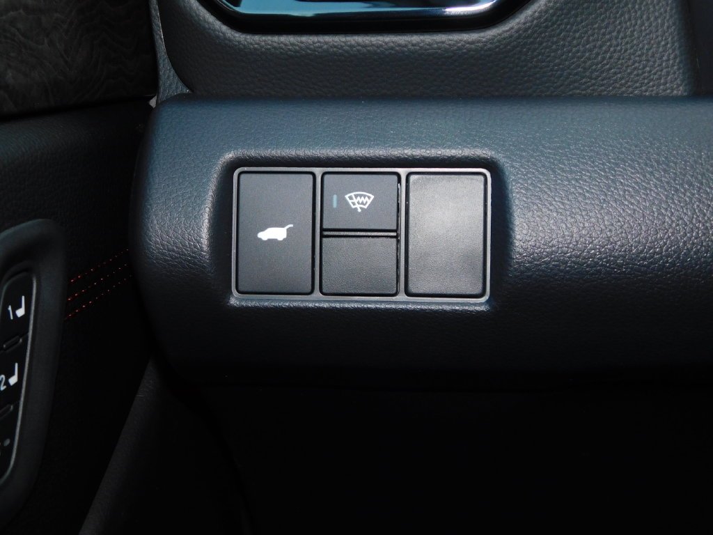 New 2026 Sonic Gray Pearl Honda Black Edition image 39