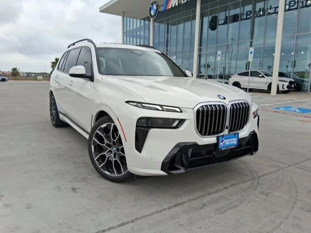 2025 BMW X7 xDrive40i's photo