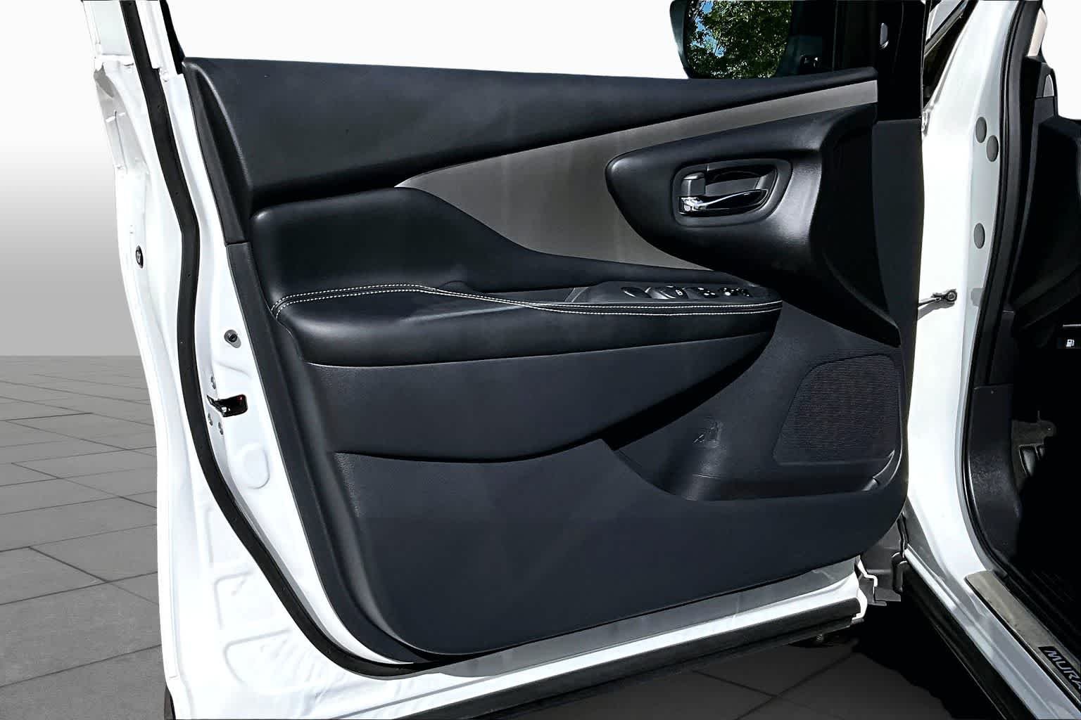 Used 2024 Pearl White Tricoat Nissan SV image 42