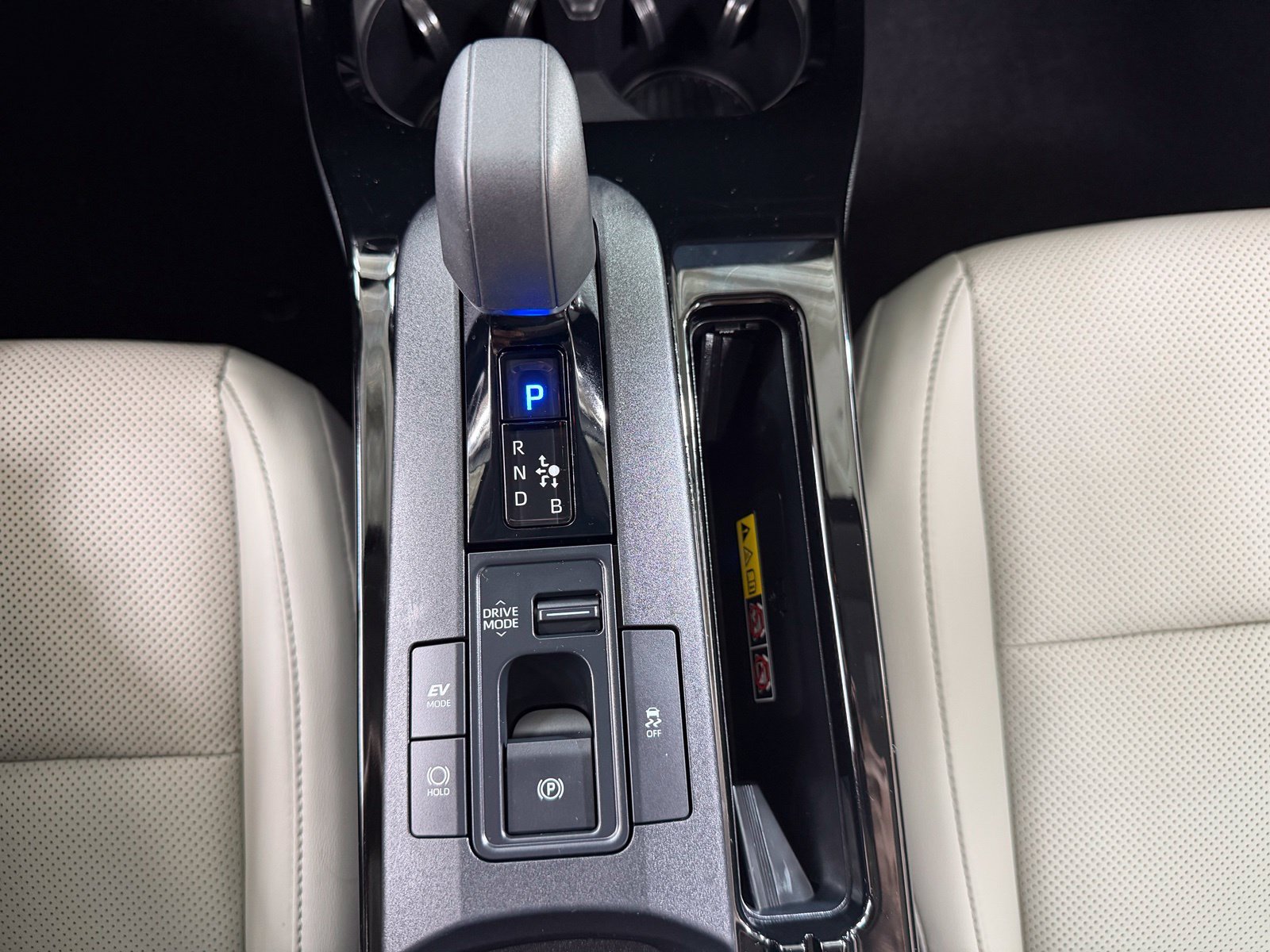 Used 2023 Gray Toyota XLE image 23