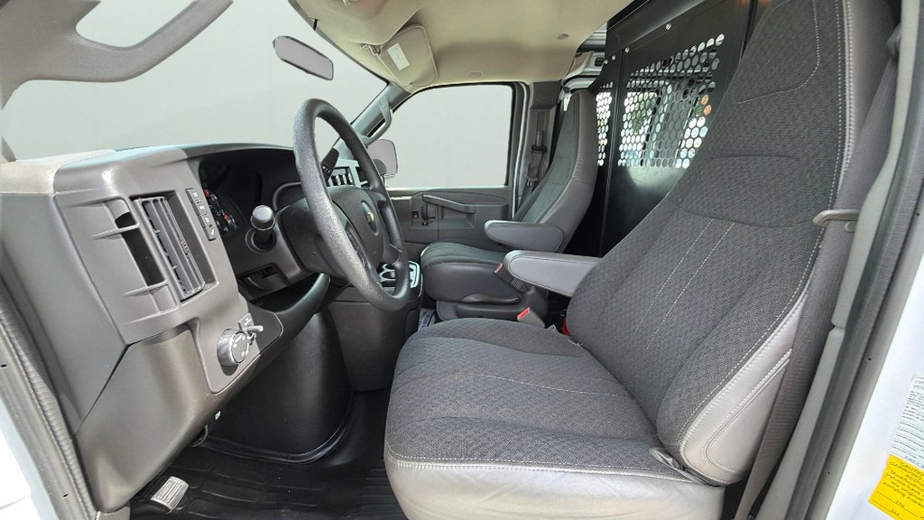Certified Used 2025 Summit White Chevrolet WT image 17