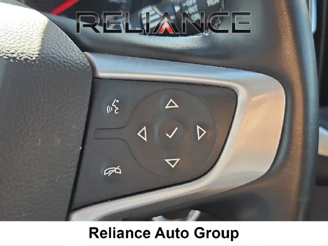 Used 2024 Silver GMC SLT image 25