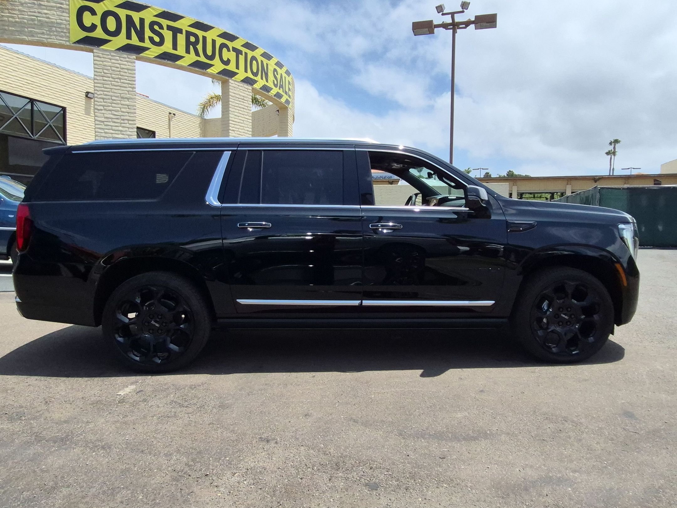 2026 GMC Yukon XL Denali - Photo 7