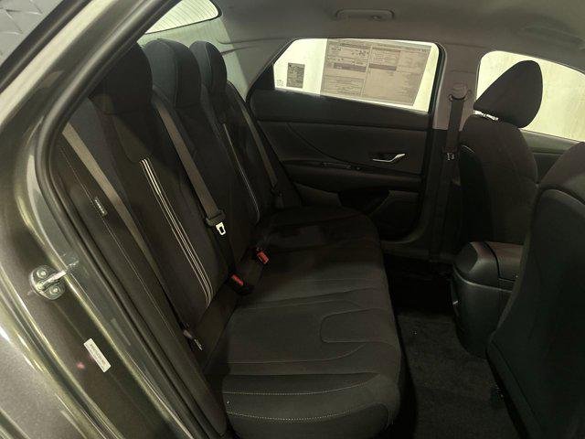 2026 Hyundai Elantra Blue - Photo 19