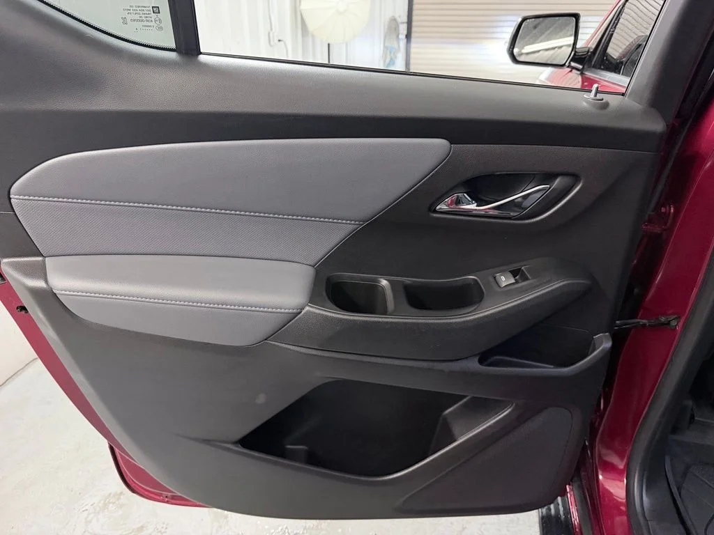 Used 2019 Red Tintcoat Chevrolet Premier image 31